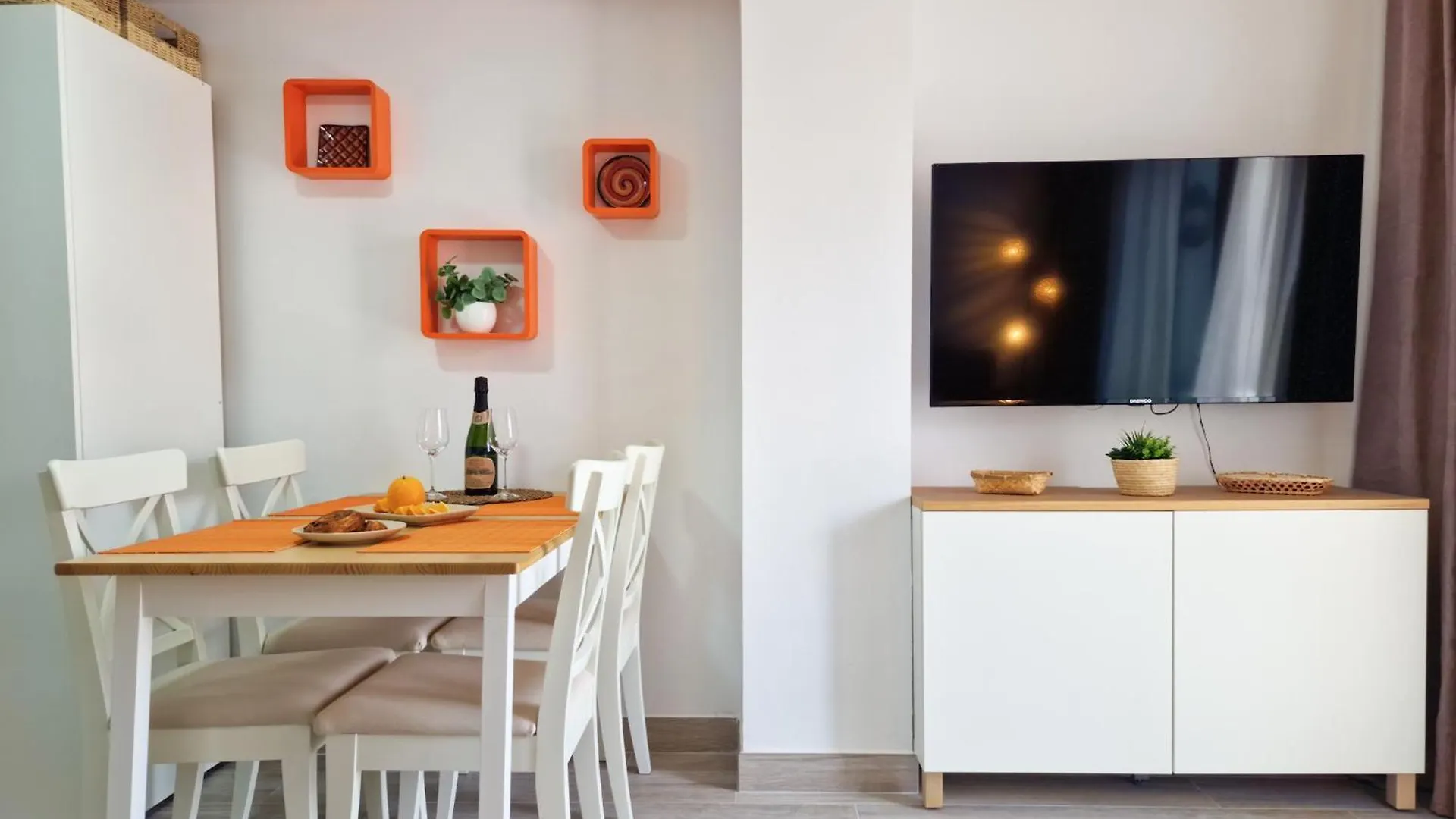 Orange - Parque Santiago II Apartment Arona   Arona (Tenerife)